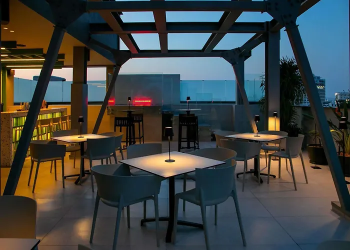 Mercure Larnaca City