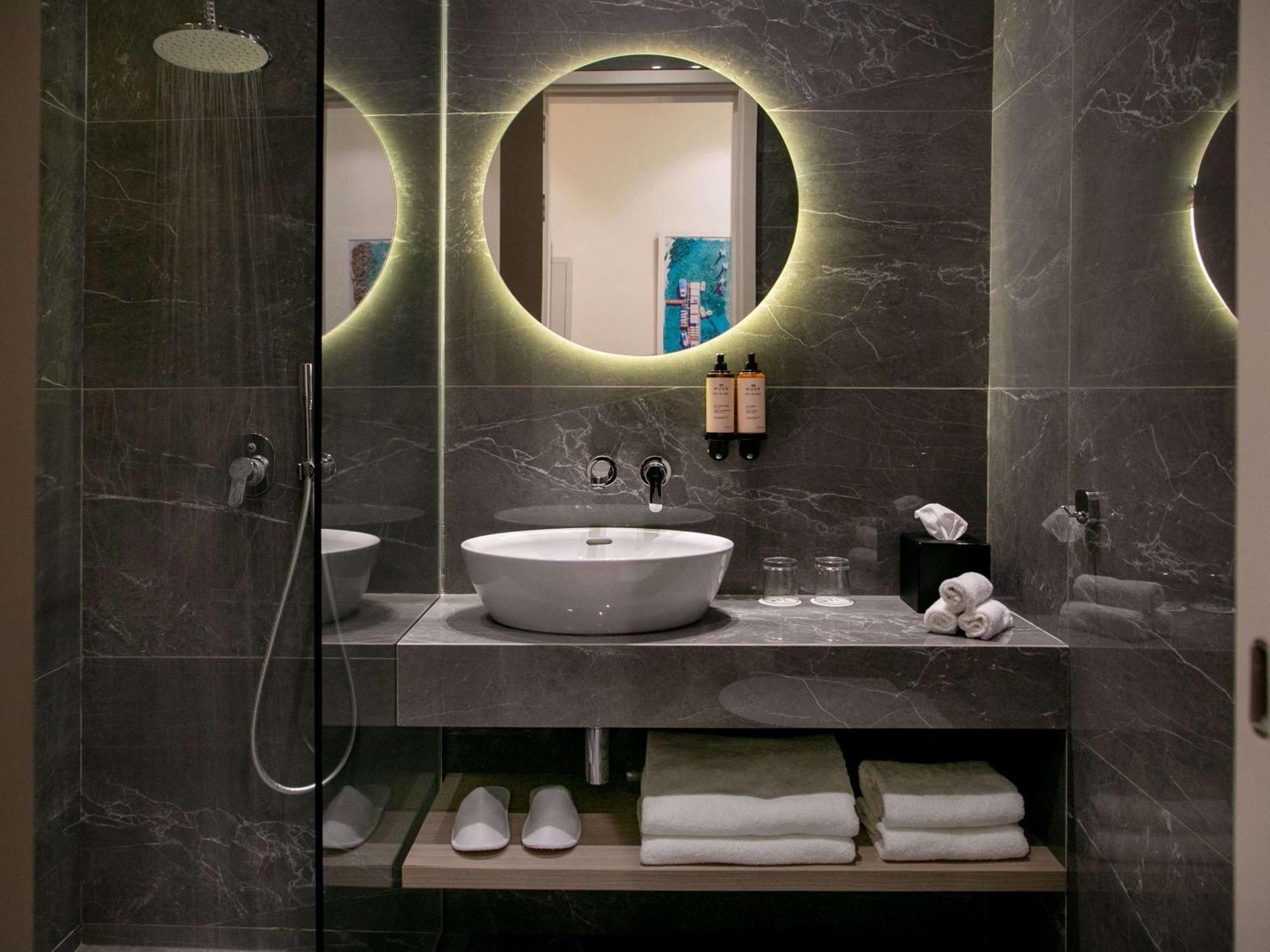 Mercure 3*