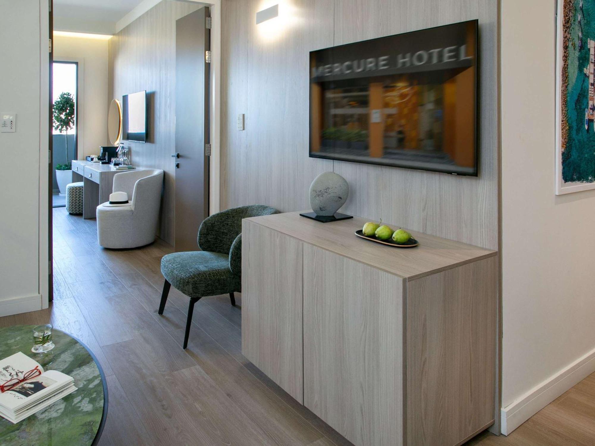 Mercure 3*